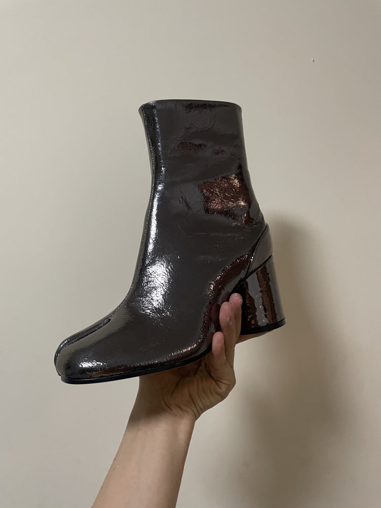 25AW Women’s Tabi Heel Boots - 8cm Stiletto Calfskin Split-Toe Ankle Boots