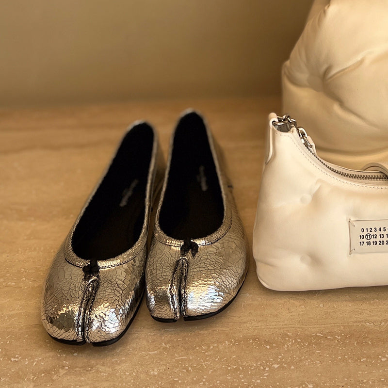 25SS MM6 Classic Slip-On Tabi Shoes - Buttery Lambskin Split-Toe Ballet Flats - silver