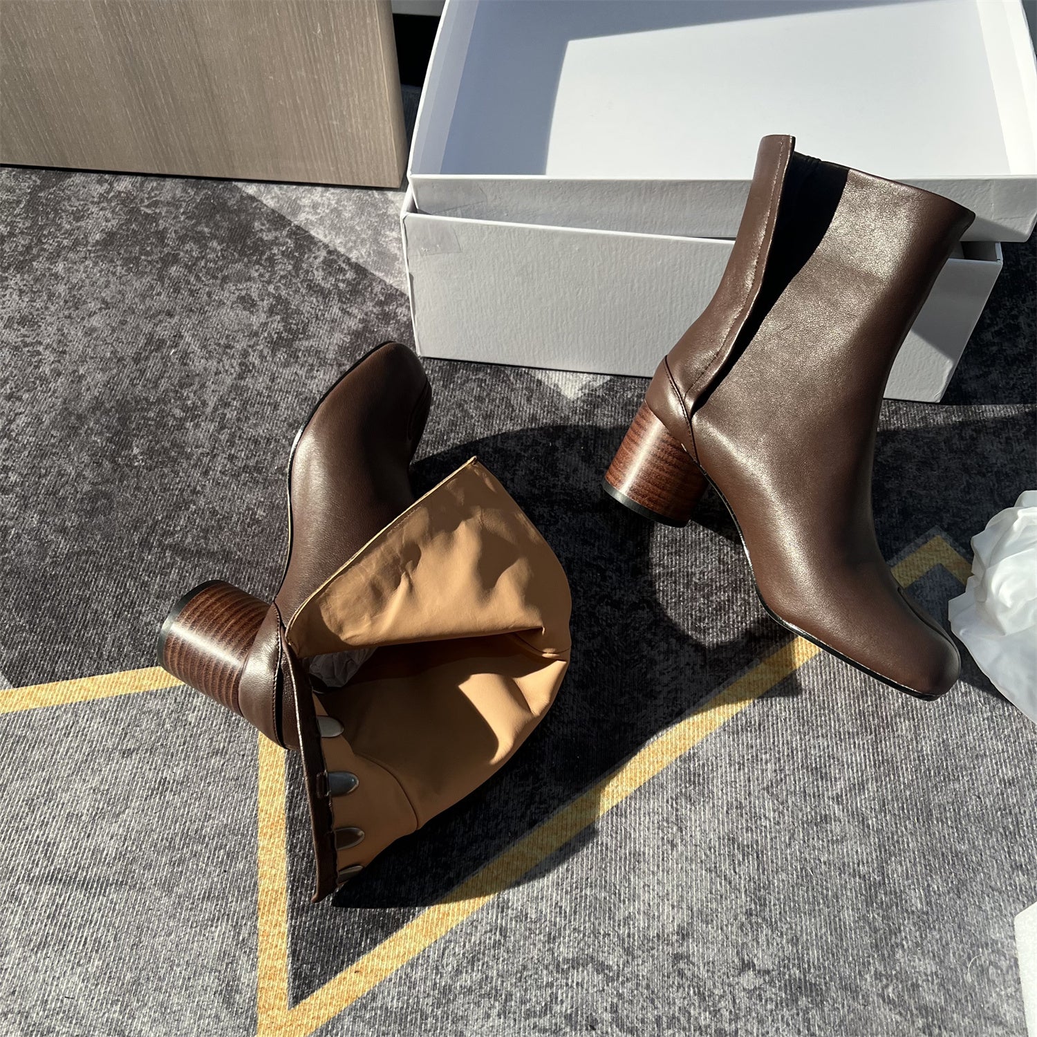 25AW Women’s Tabi Heel Boots - 8cm Stiletto Calfskin Split-Toe Ankle Boots - Coffee 6cm