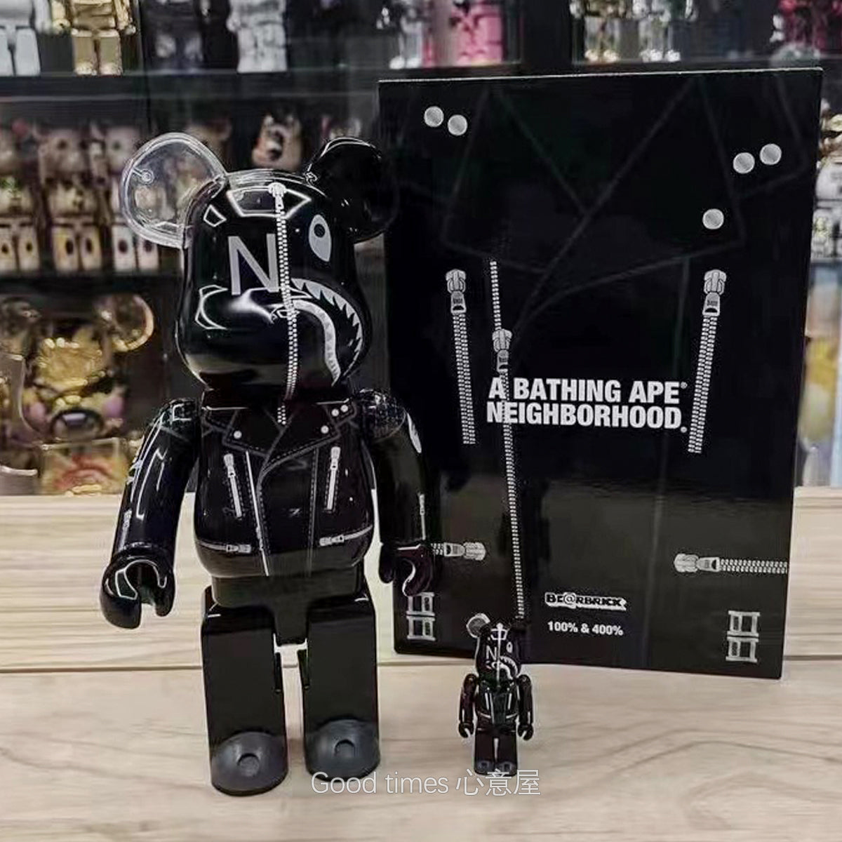 BEARBRICK 400% Block Bear - Art Toy Collectible Figure | Donclickin  Black Samurai 400% / Dm for Other Style / Restock