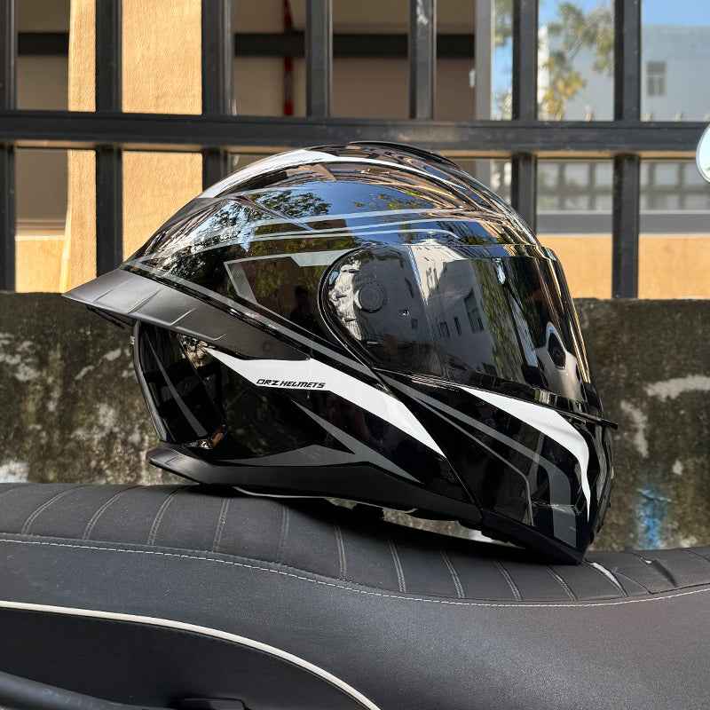 Ice Age 3C DOT Approve Full Face Dual Visors Unisex Bluetooth Motorcycle Helmet